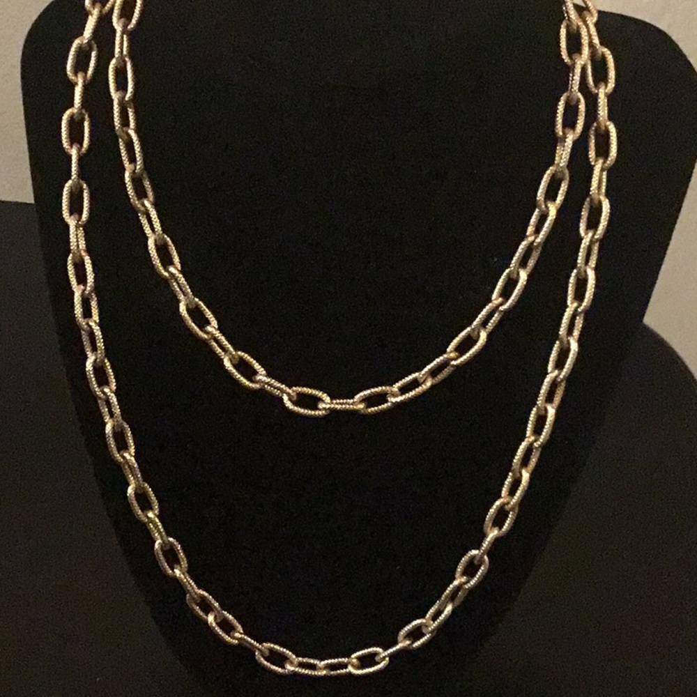 “MONET 14k Gold EMBRACED NECKLACE “🌹 - Picture 2 of 3